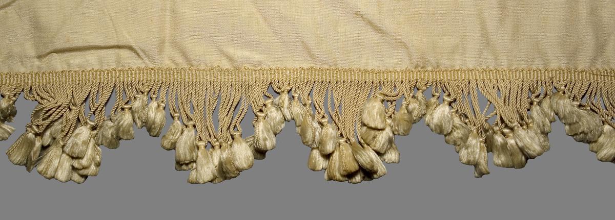 1955.0660.003 Bed Hanging, Base Valance, Trim Detail