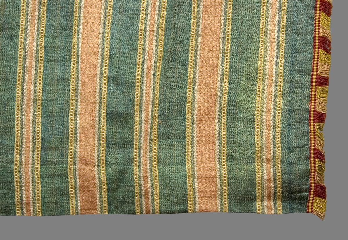 1955.0661 A Window Hanging, Side Curtain, Edge Detail