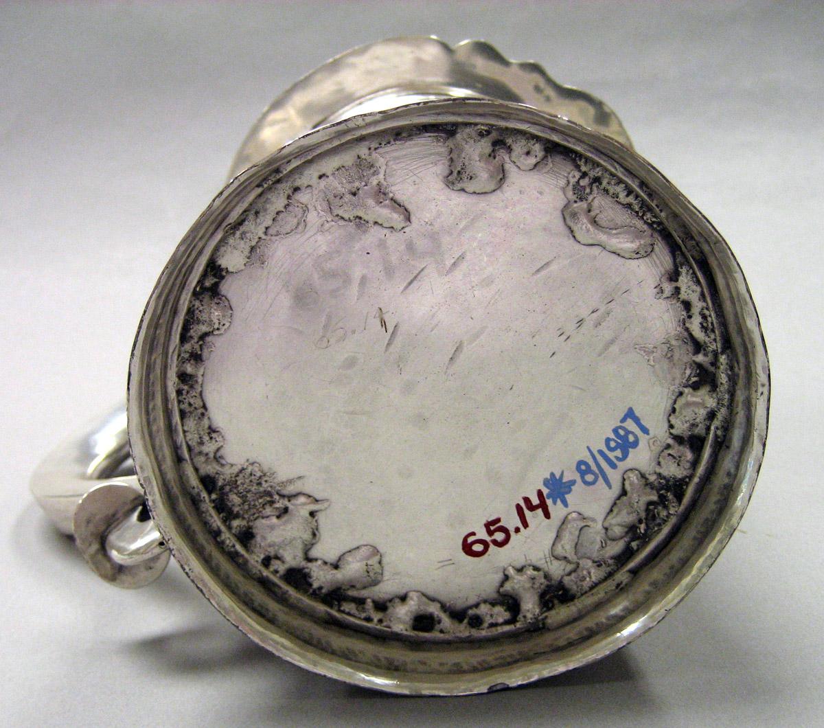 1965.0014 Silver Tankard underside