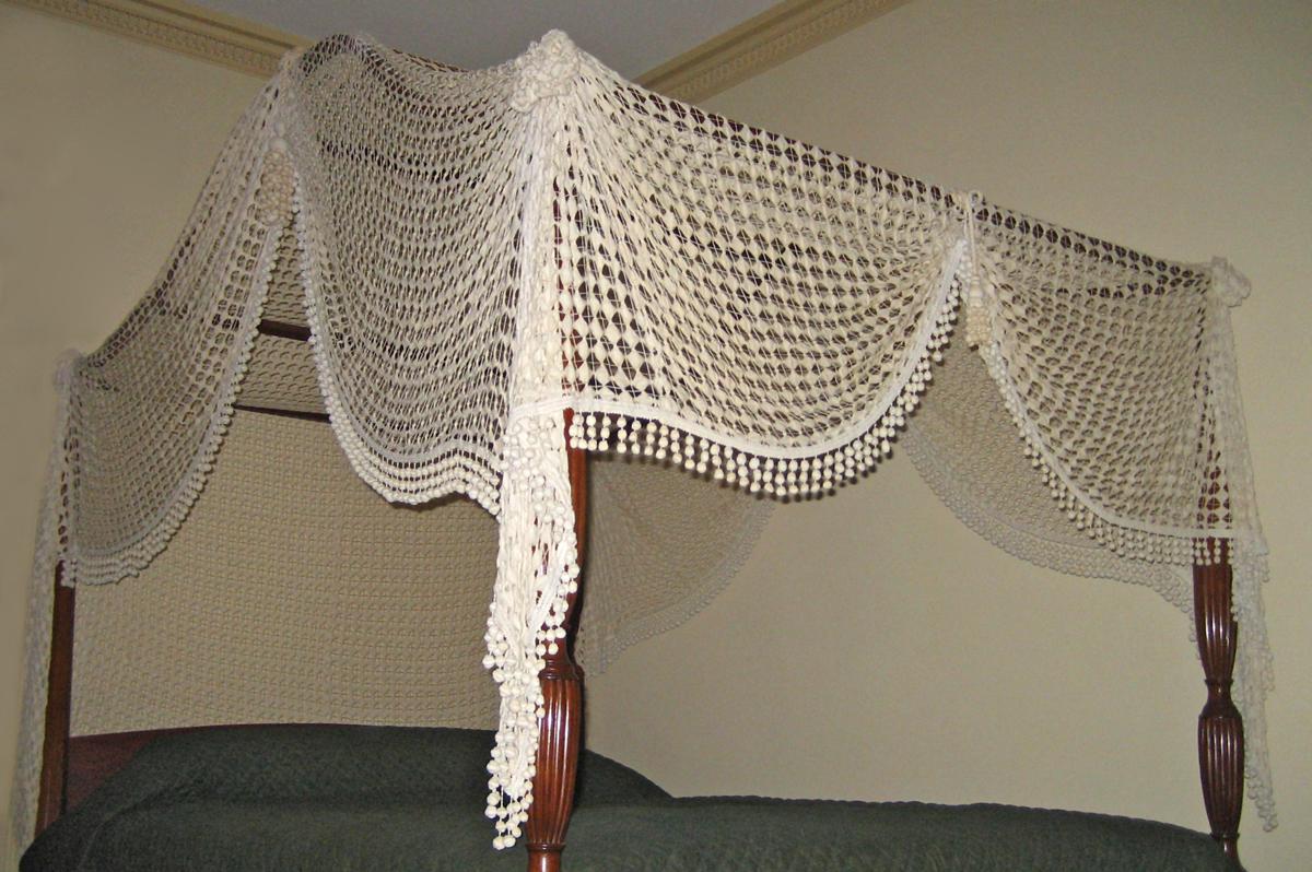 1955.0662.001 bed hanging, tester