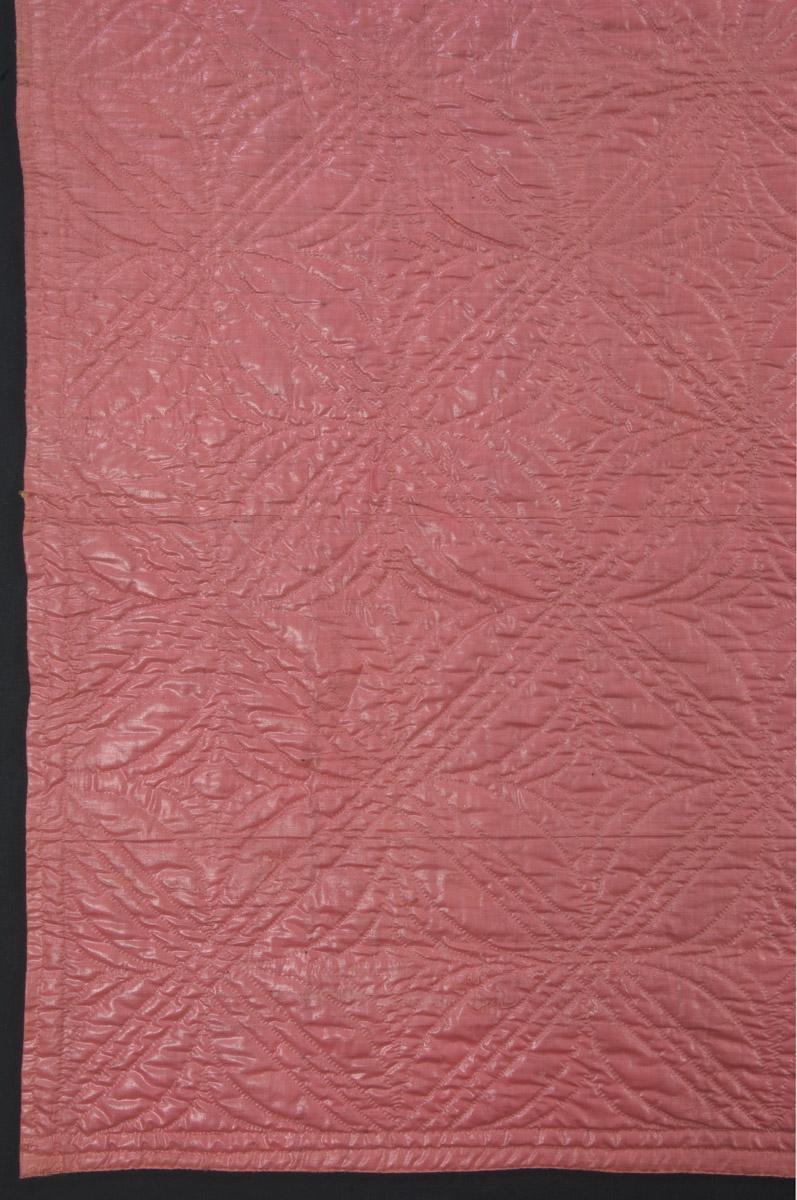 1955.0662.002 Quilt (pattern detail)