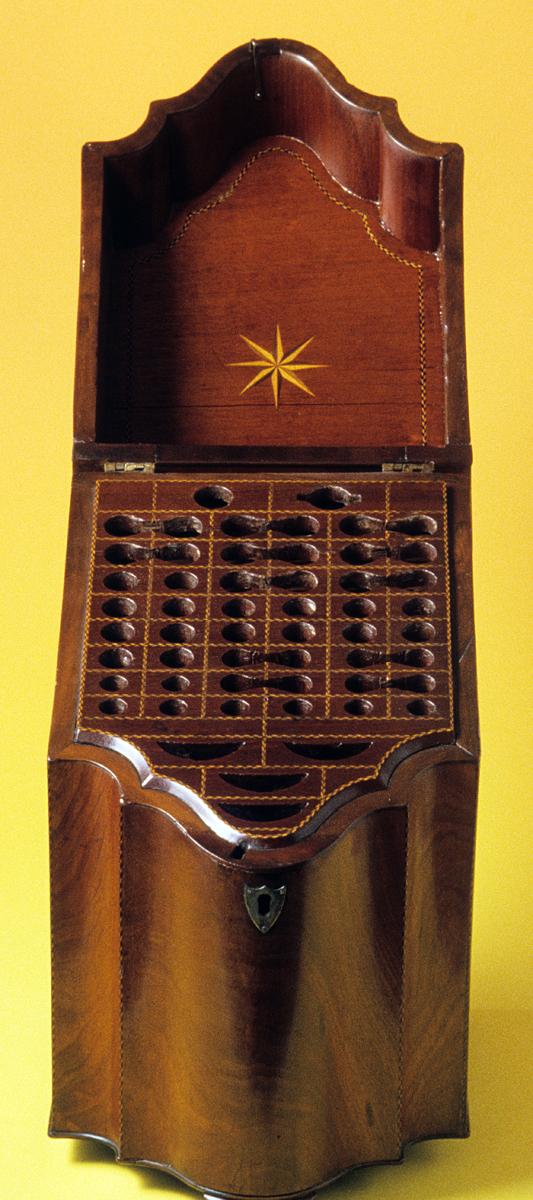 1965.0065.001-.002 Knife Box