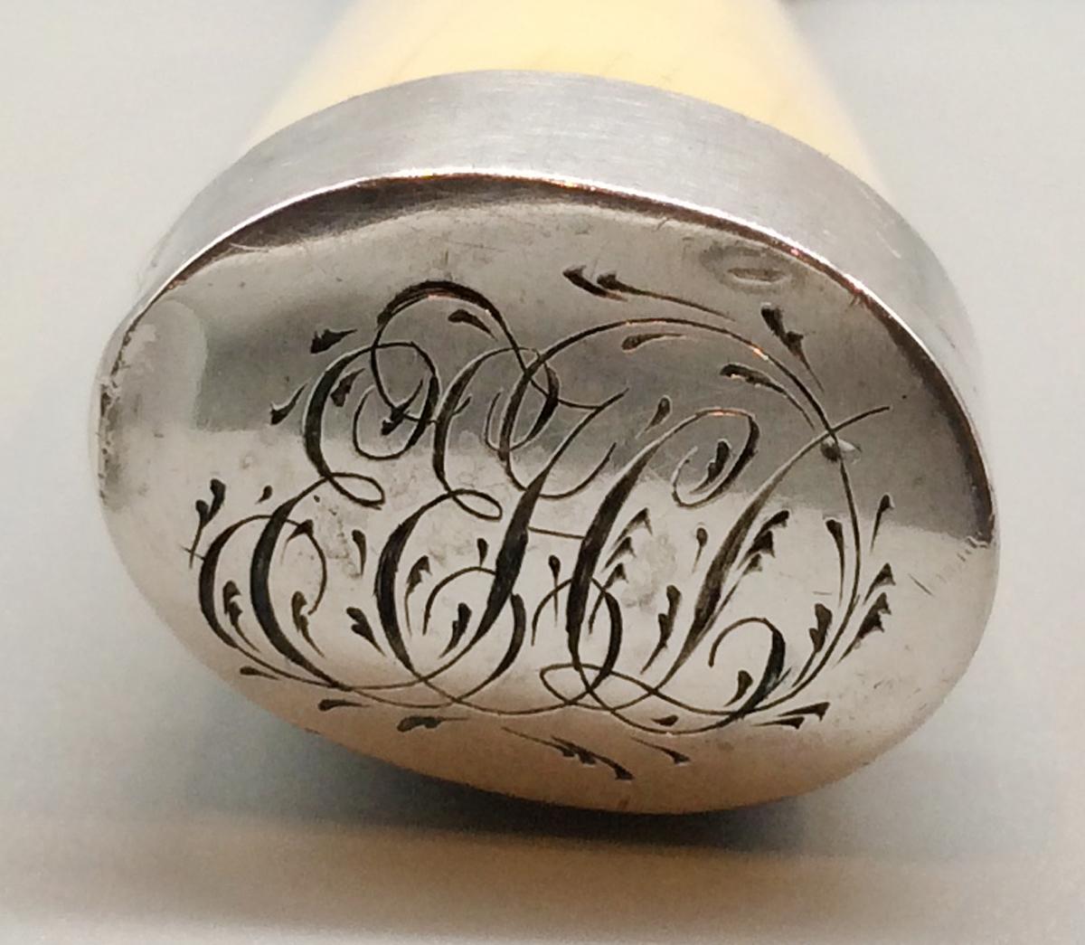 1965.0066.003 Knife, detail 1