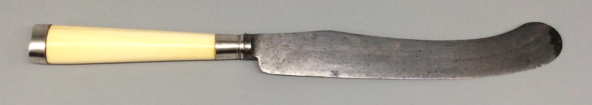 1965.0066.004 Knife, view 2