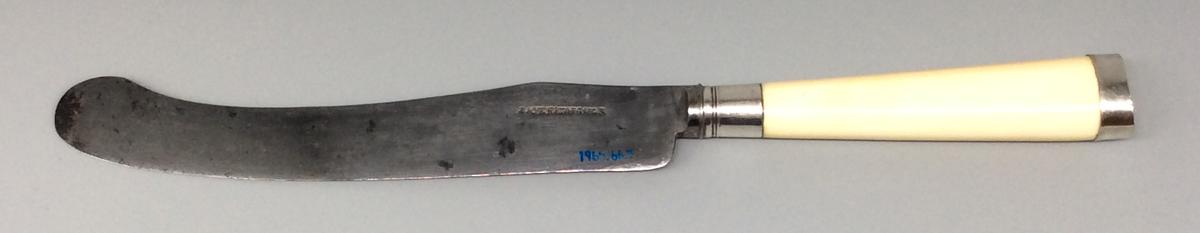 1965.0066.007 Knife, view 1