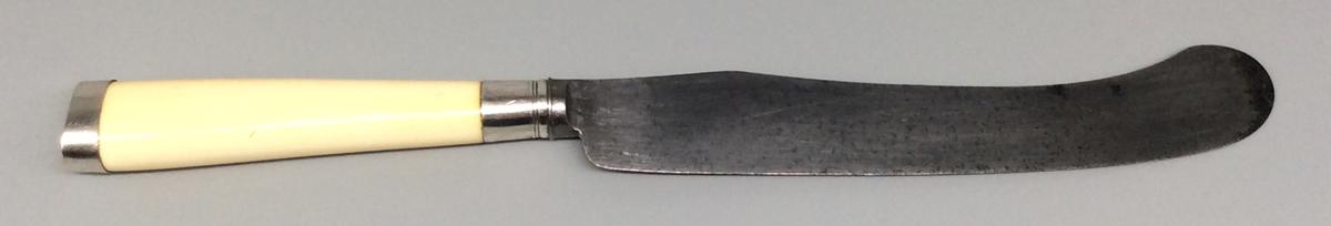 1965.0066.010 Knife, view 2