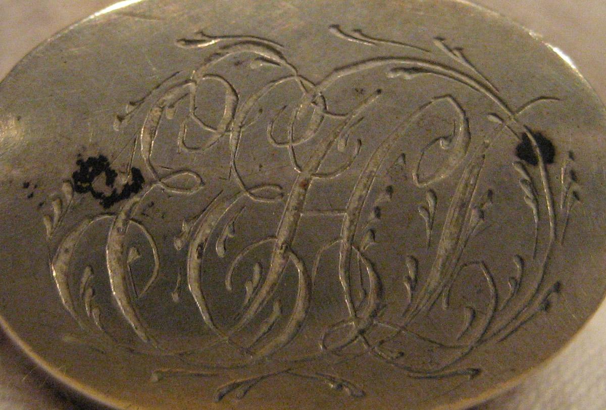1965.0066.022 Knife (inscription)