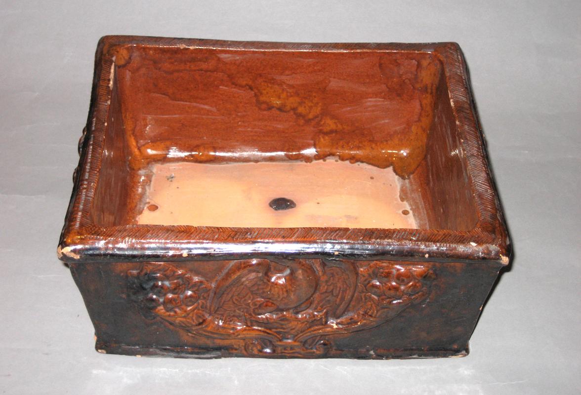 1955.0718 Container (top view)
