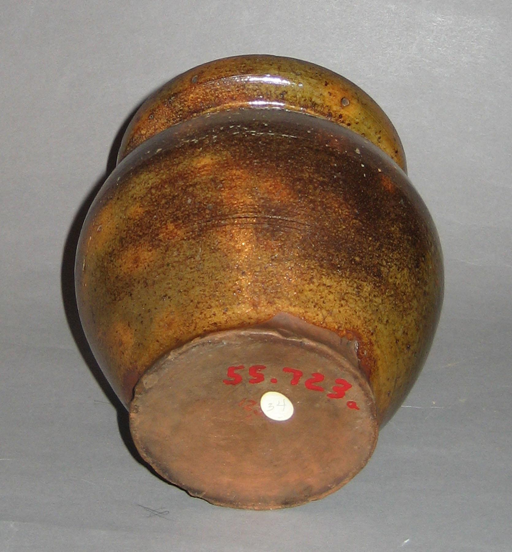 1955.0723 A, B Bowl and Cover (bottom)