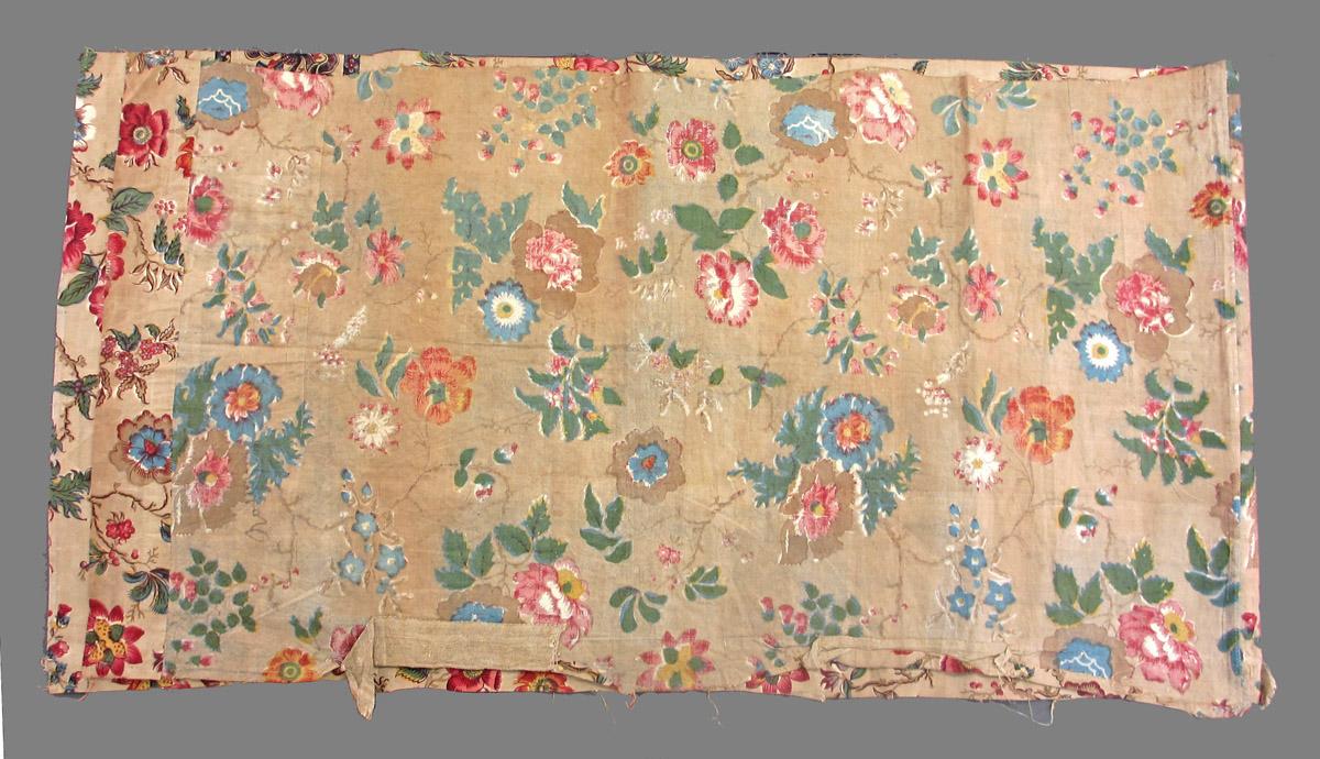1965.0077.001-.002 Textile, printed reverse