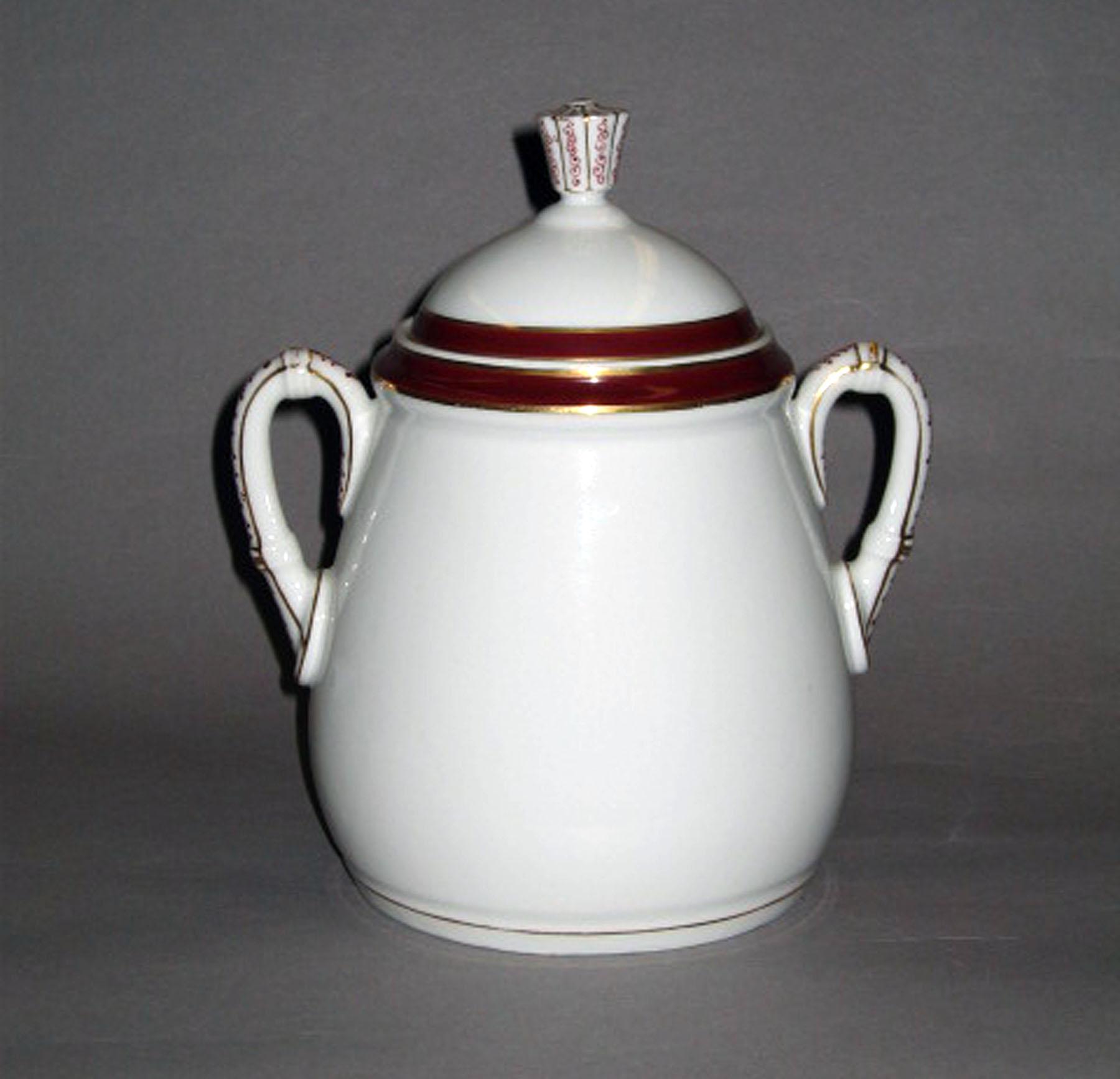 1965.0081.003 A, B Porcelain sugar bowl