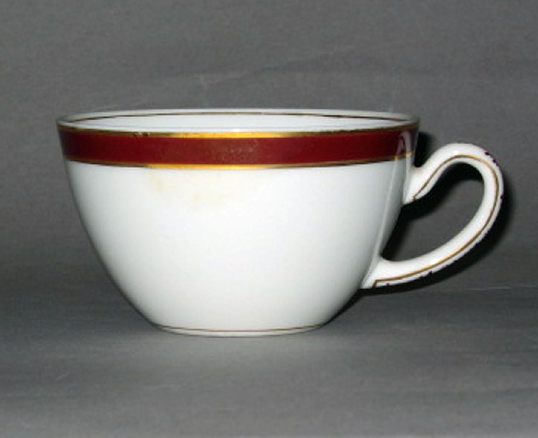 1965.0081.006 Porcelain teacup