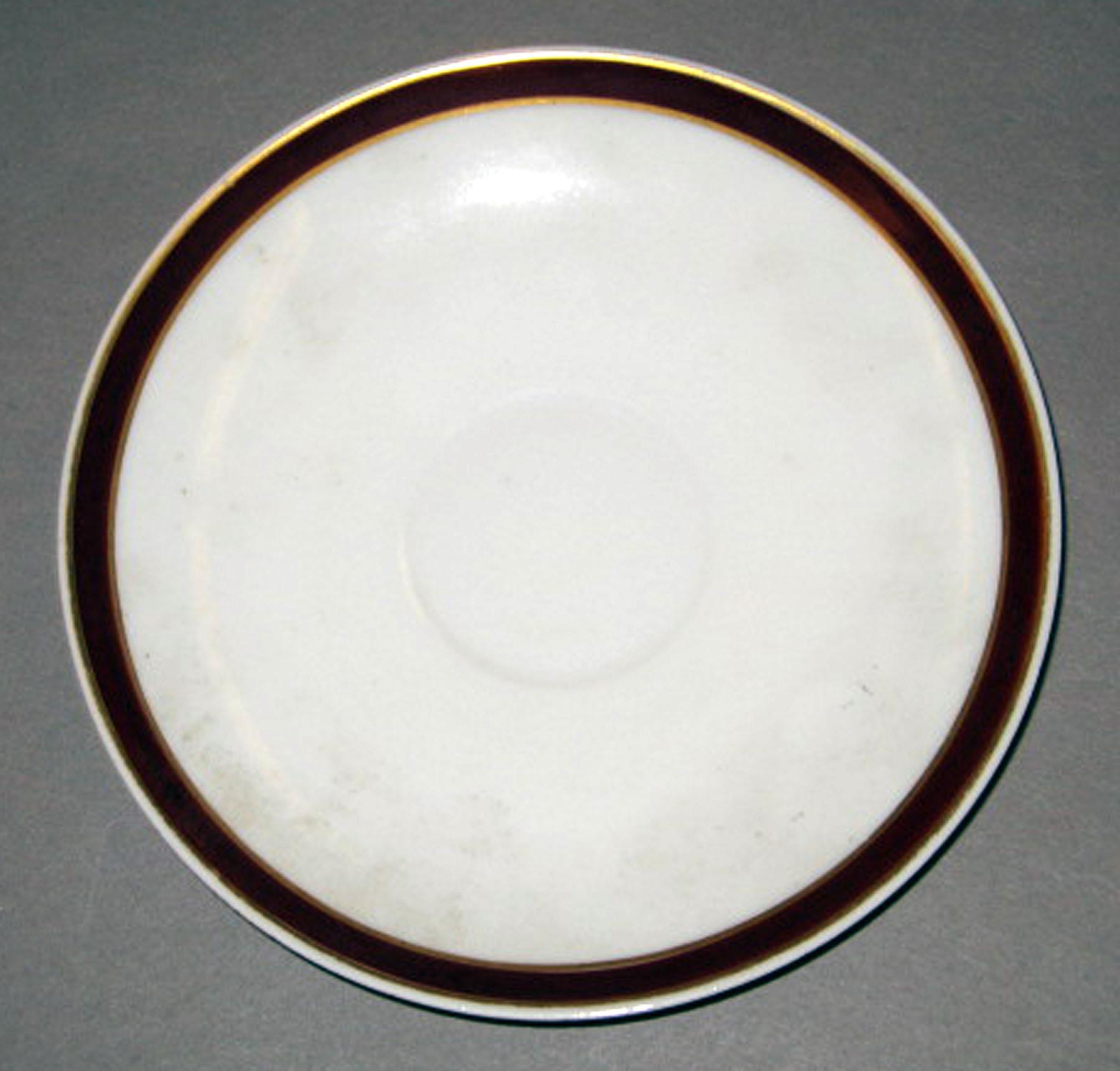 1965.0081.010 Porcelain saucer