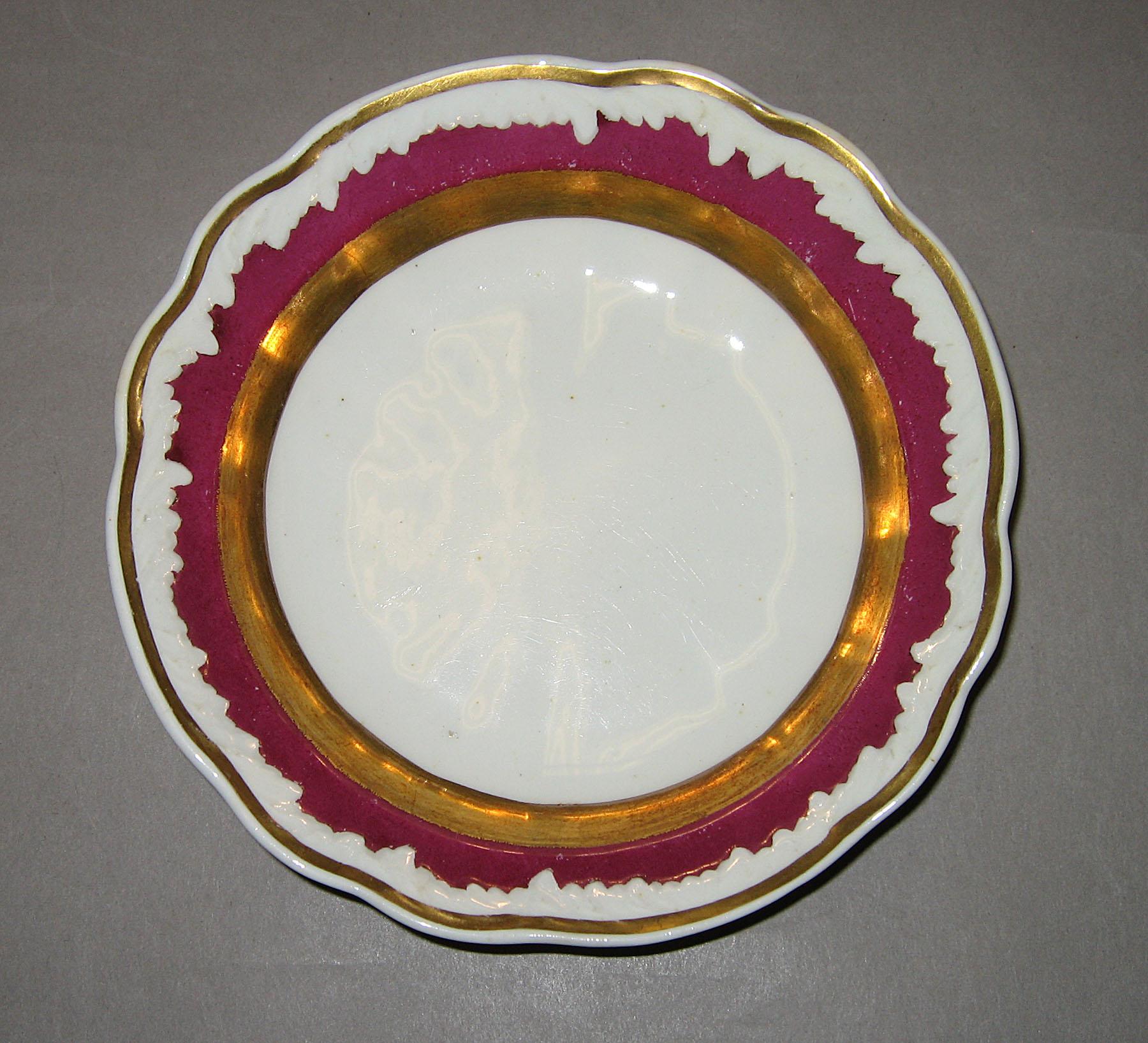 1965.0082.015 Saucer