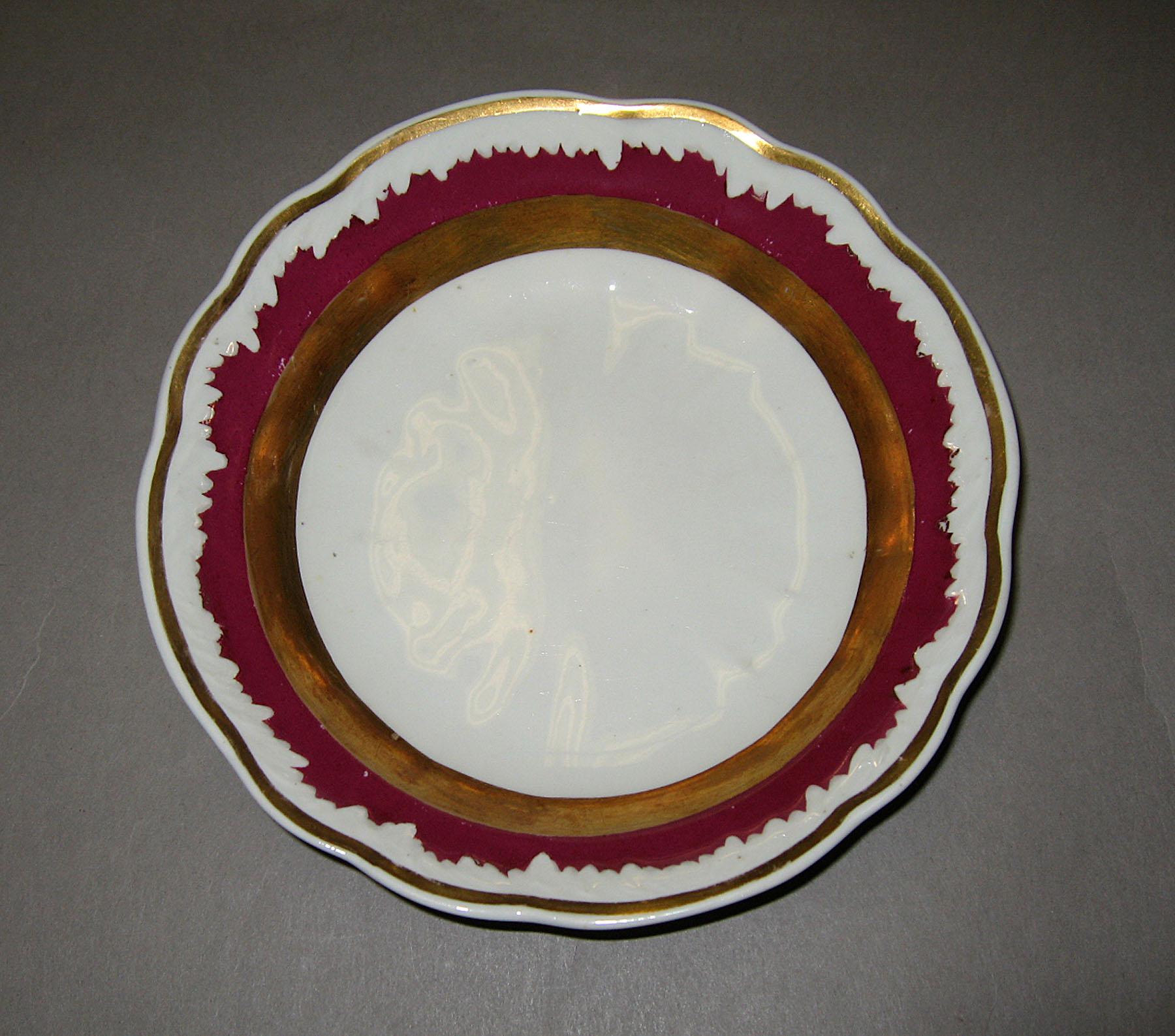 1965.0082.019 Saucer