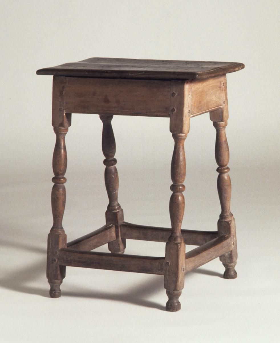 1955.0732 Stool
