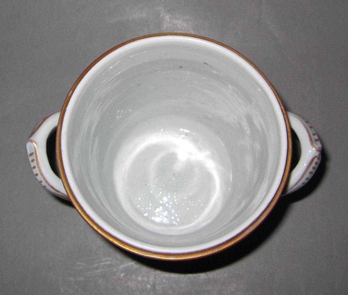 1965.0085 Porcelain cup top