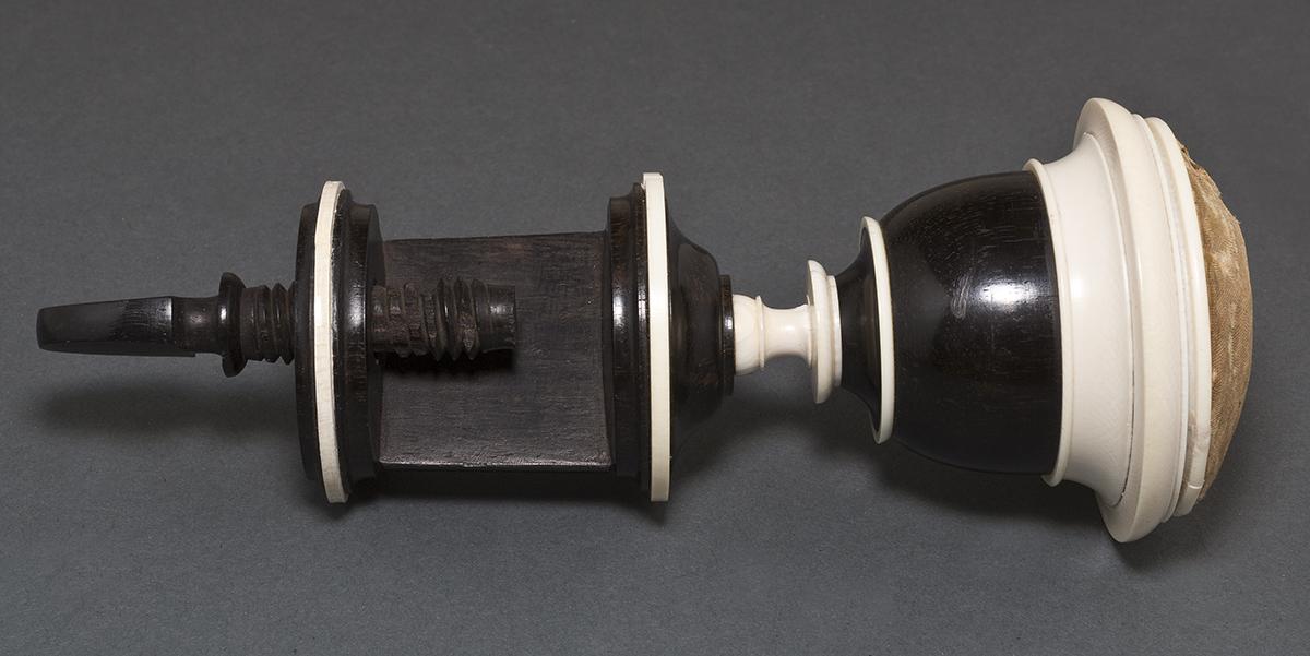 1965.0100 Pincushion Clamp, View 3