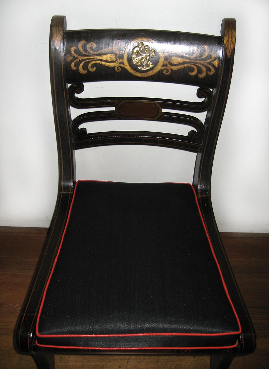 1965.0102.002 chair with cushion R1999.0002.002