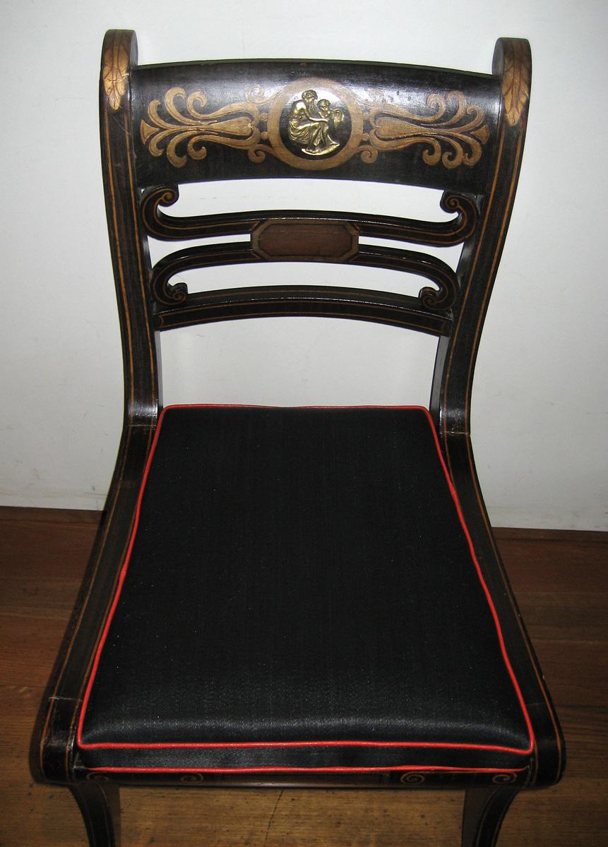 1965.0102.005 chair with cushion R1999.0002.005