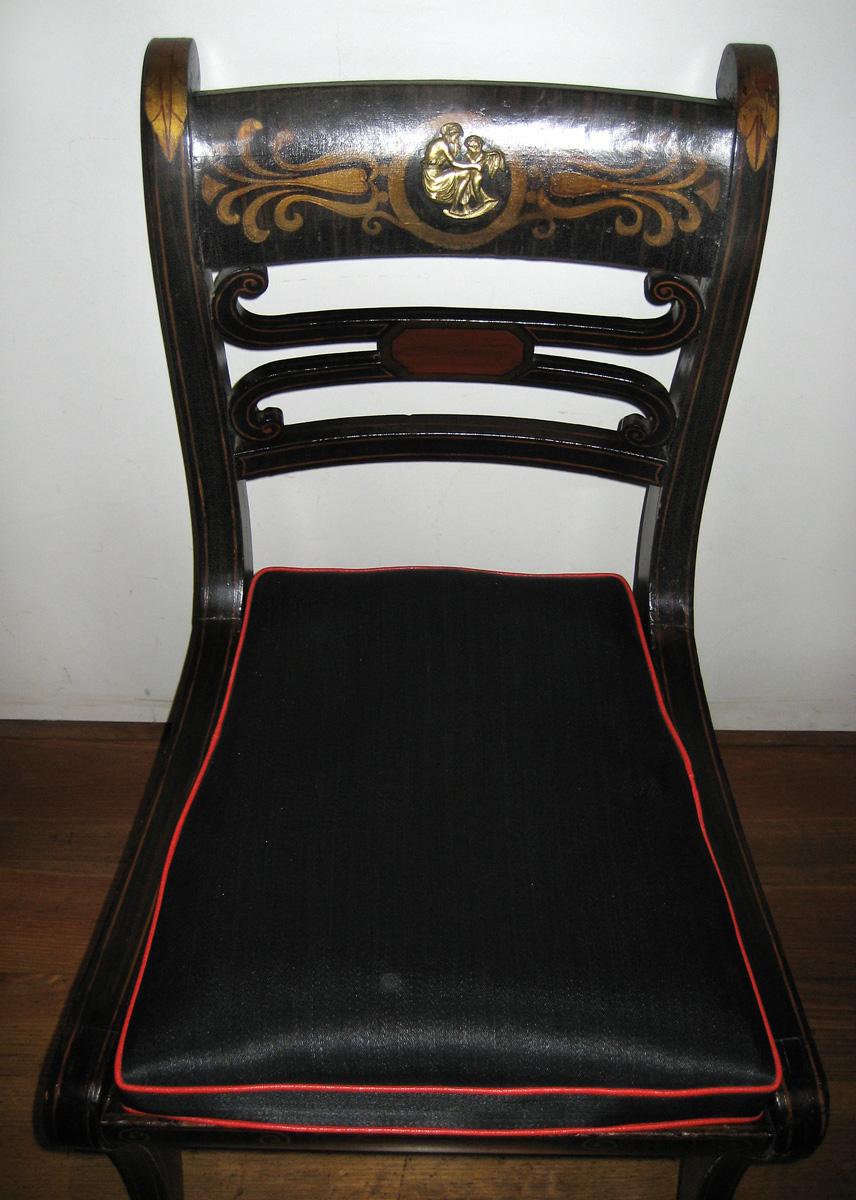 1965.0102.006 chair with cushion R1999.0002.006