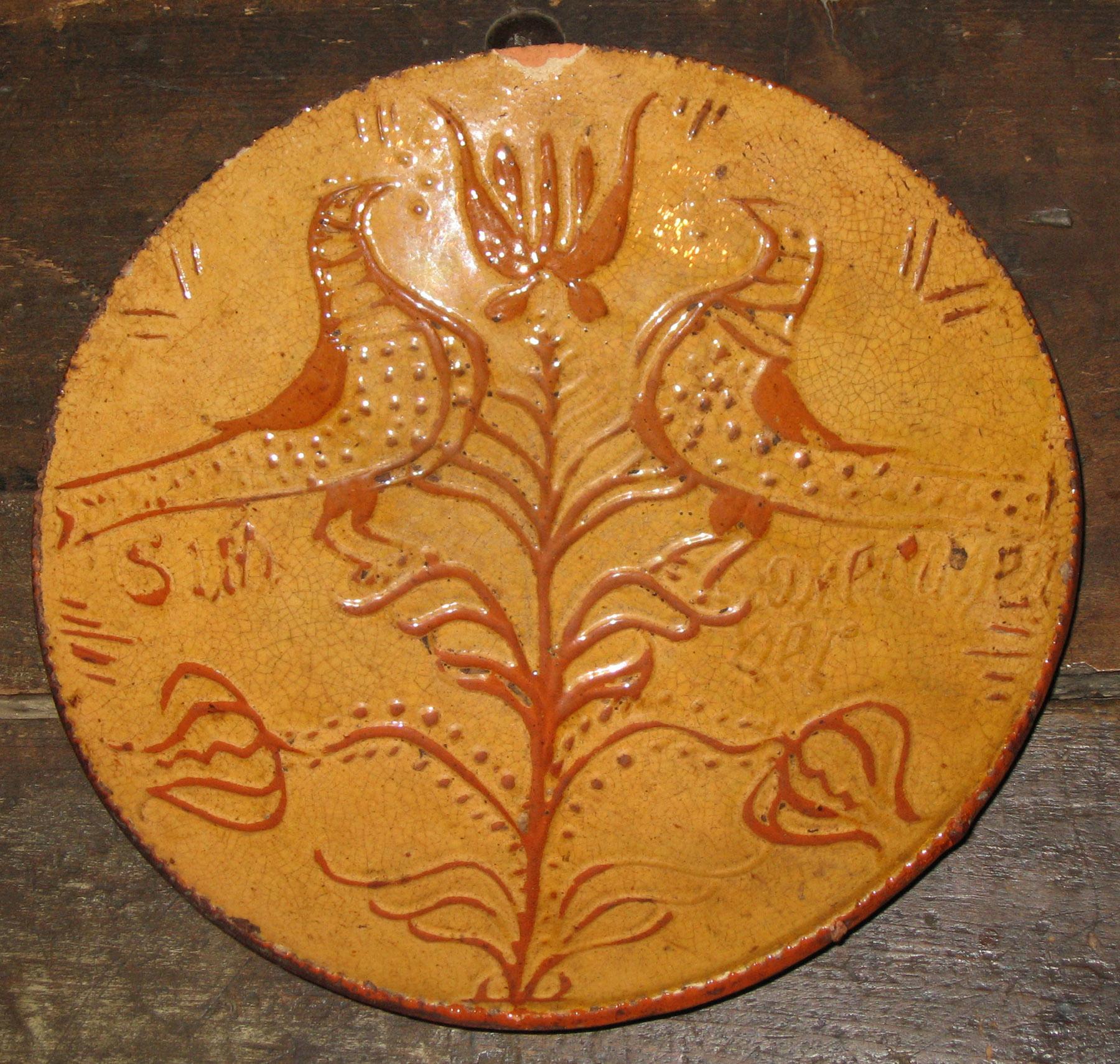 1952.0135 Sgraffito slipware dish