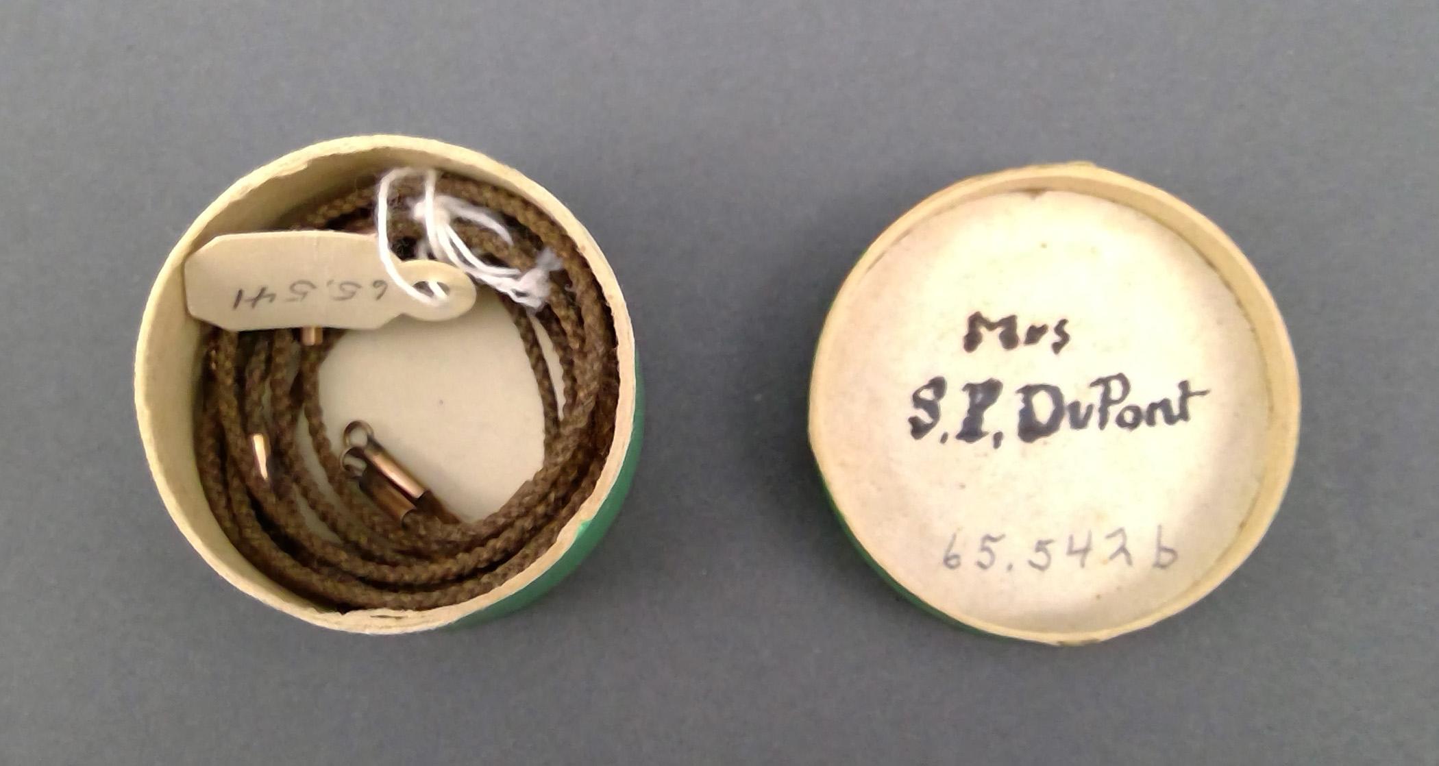 1965.0541 Chain and 1965.0542 A, B Box view 3