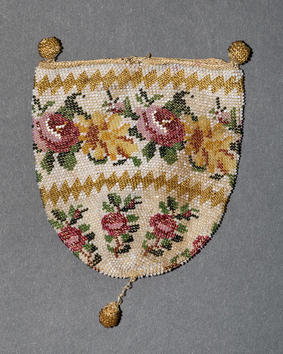 1965.0543 Purse
