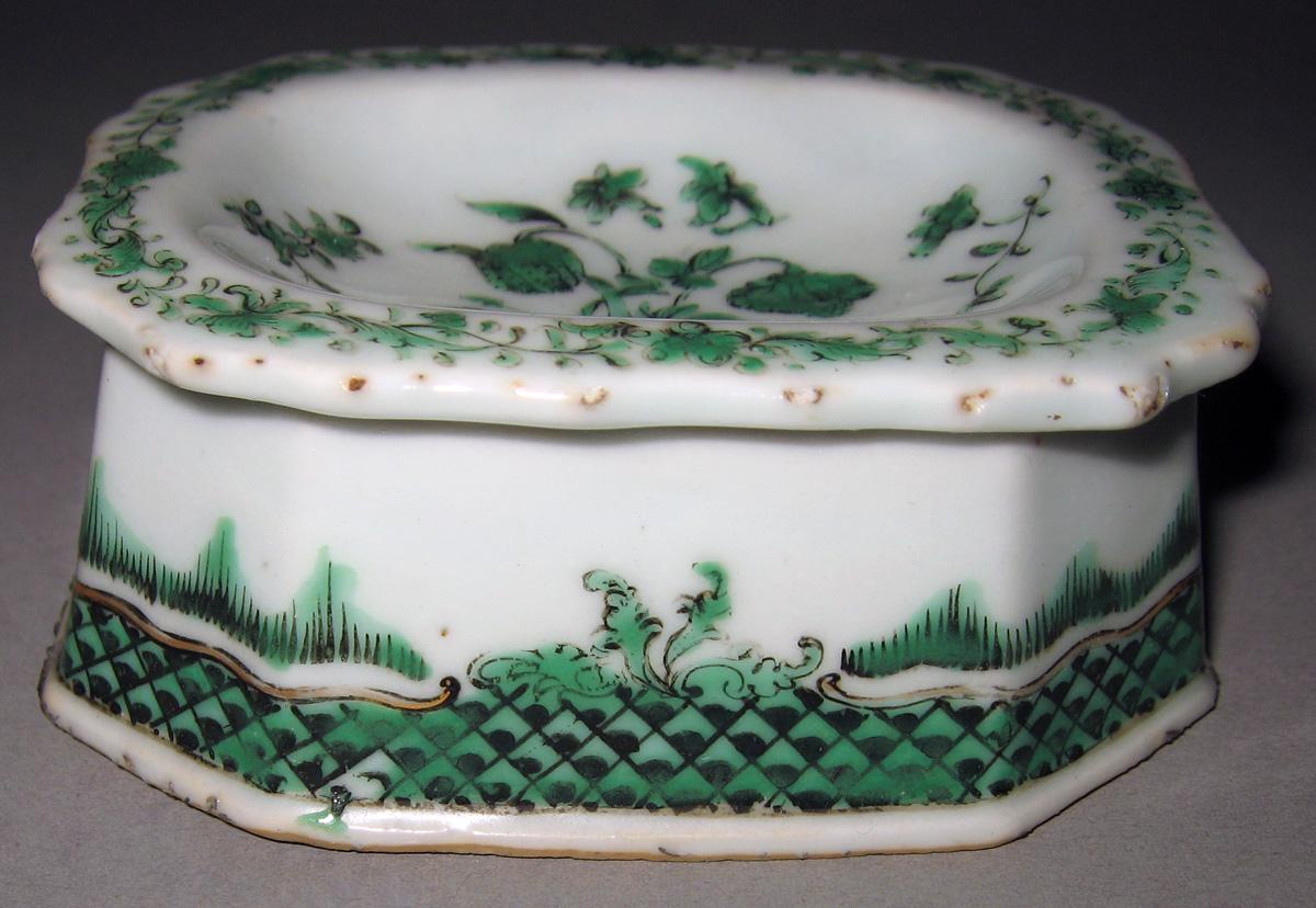 1965.0547.001 Porcelain Salt Cellar view 1