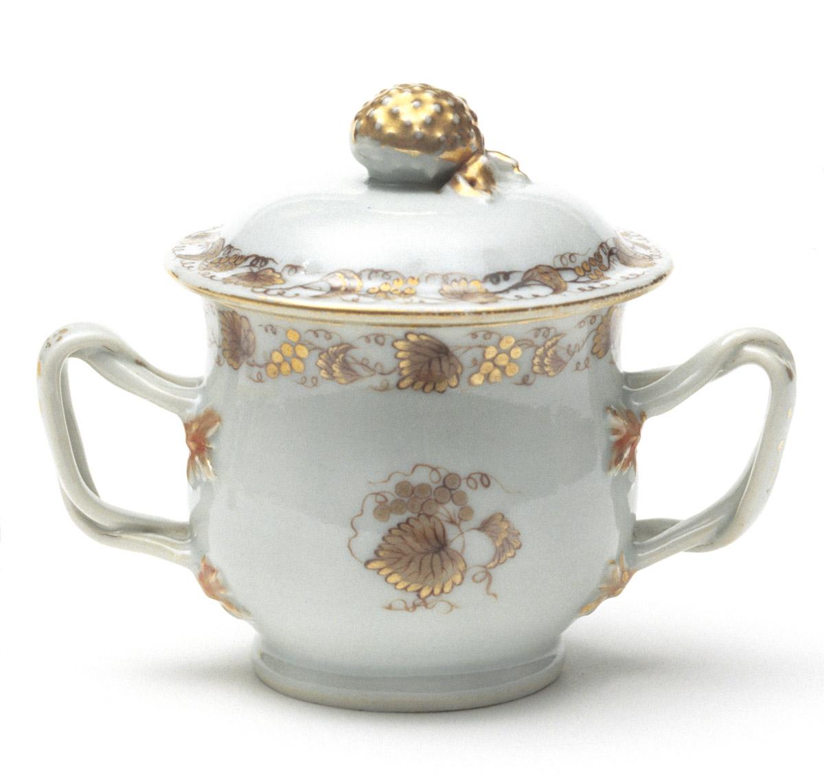 1965.0557.002 A, B Sugar bowl, view 2