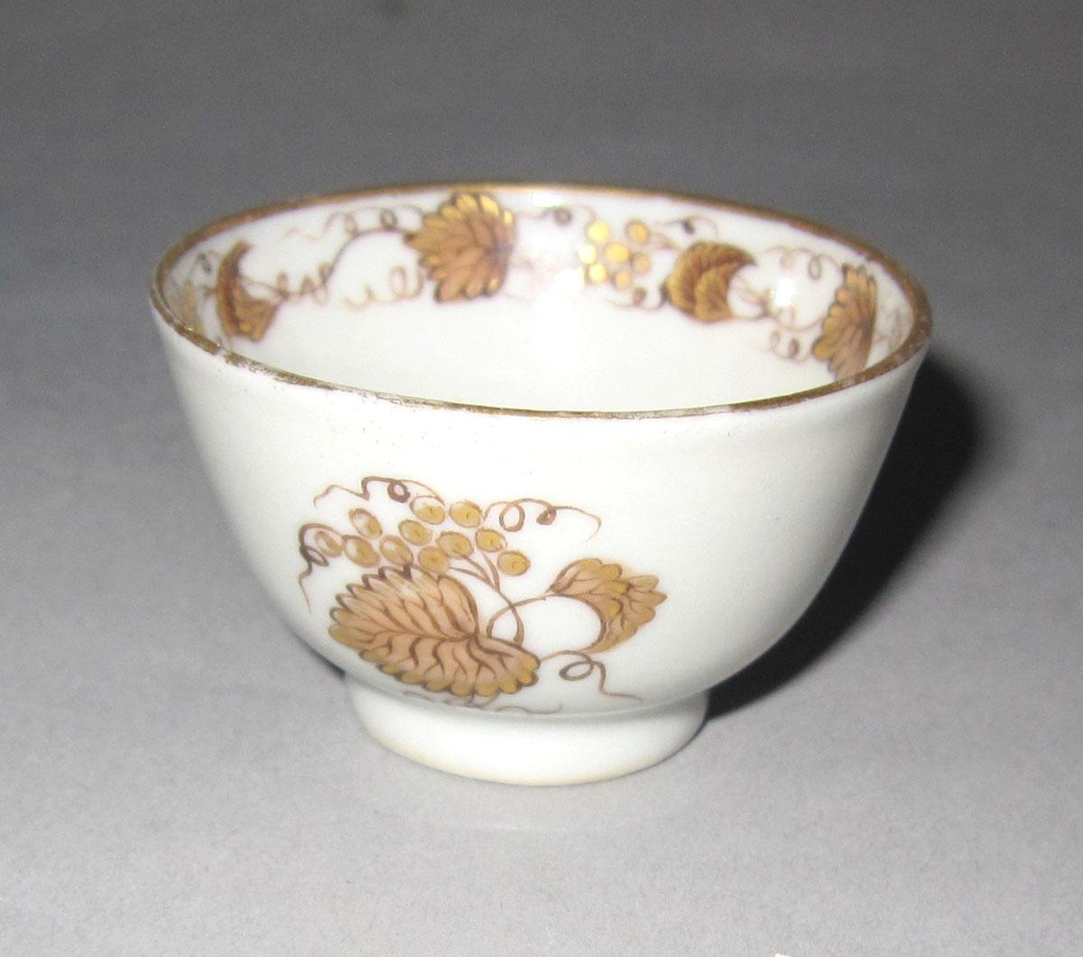 1965.0557.009 Porcelain miniature cup