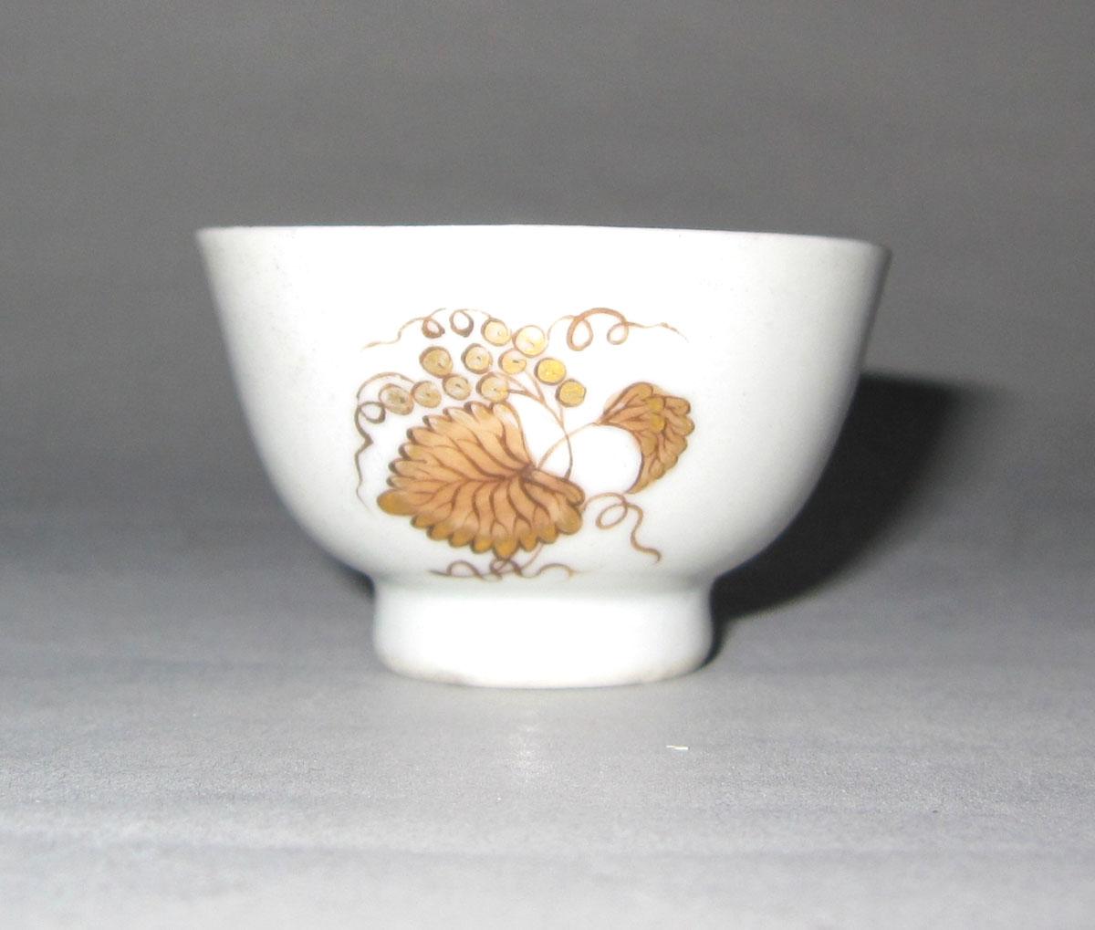 1965.0557.012 Porcelain miniature cup