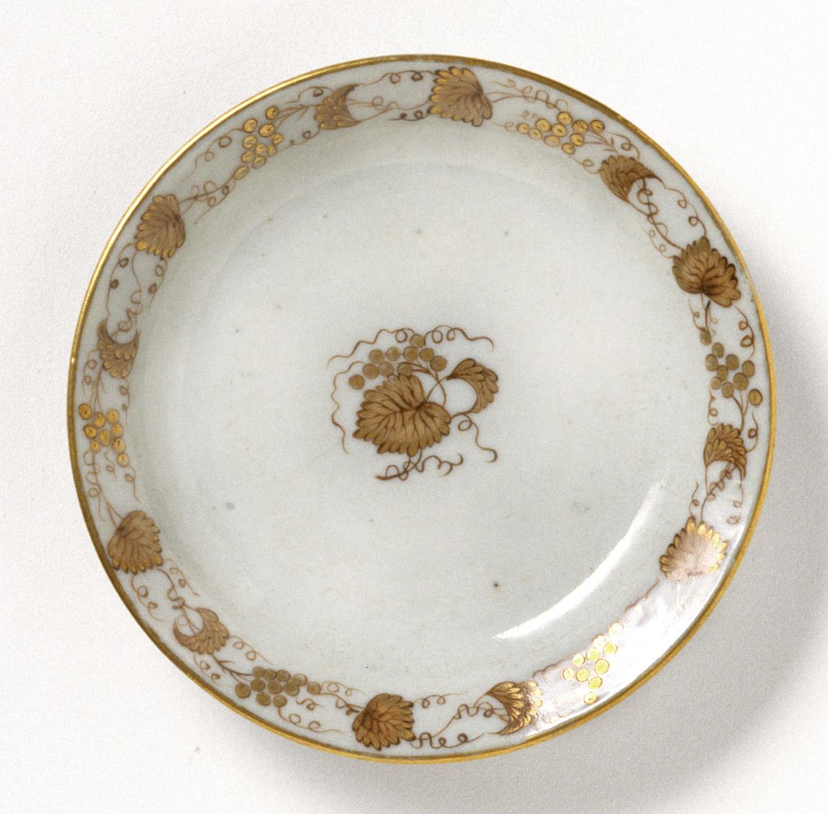 1965.0557.019 Saucer, view 2