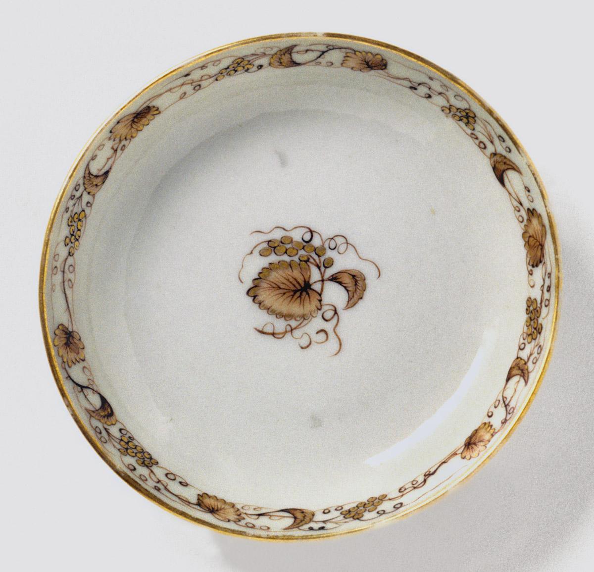 1965.0557.021 Plate, view 2