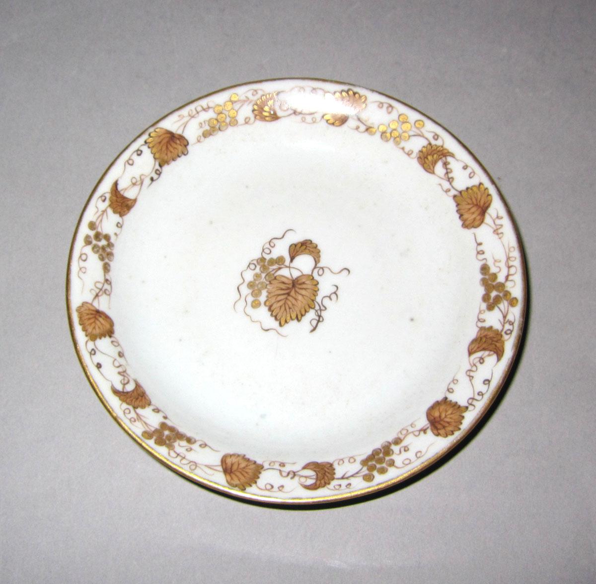 1965.0557.021 Porcelain saucer