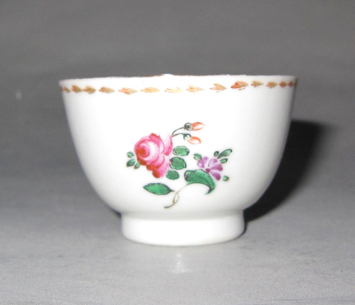 1965.0558.002 Porcelain teacup