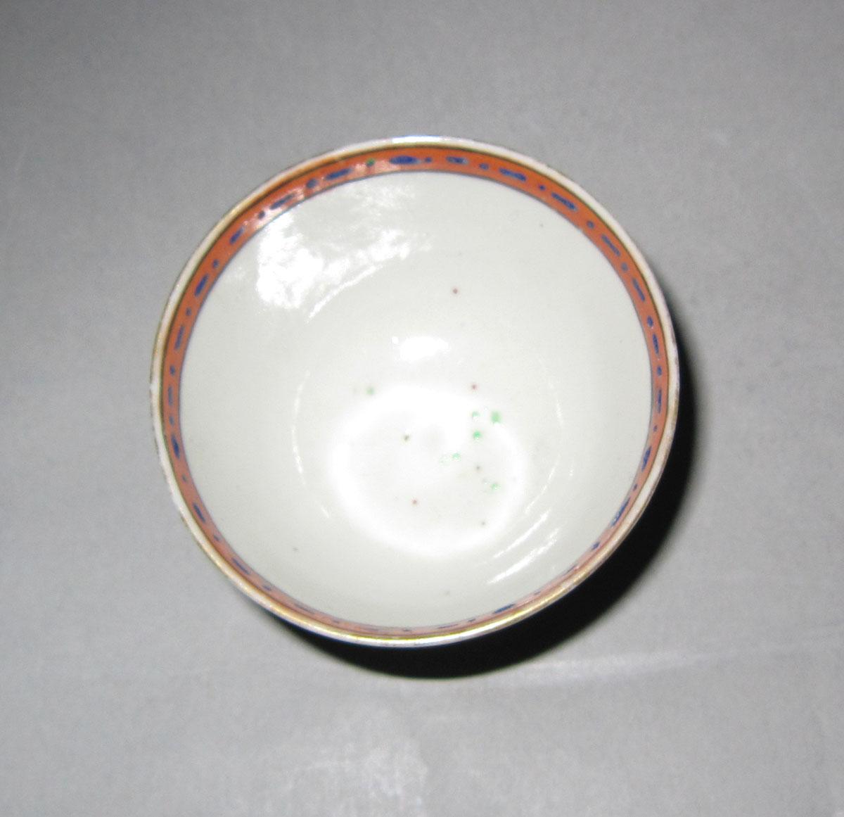 1965.0559.009 Porcelain teabowl top