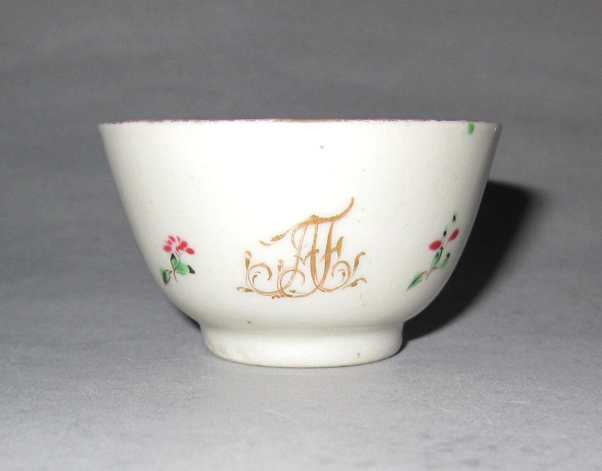 1965.0559.010 Porcelain teabowl reverse