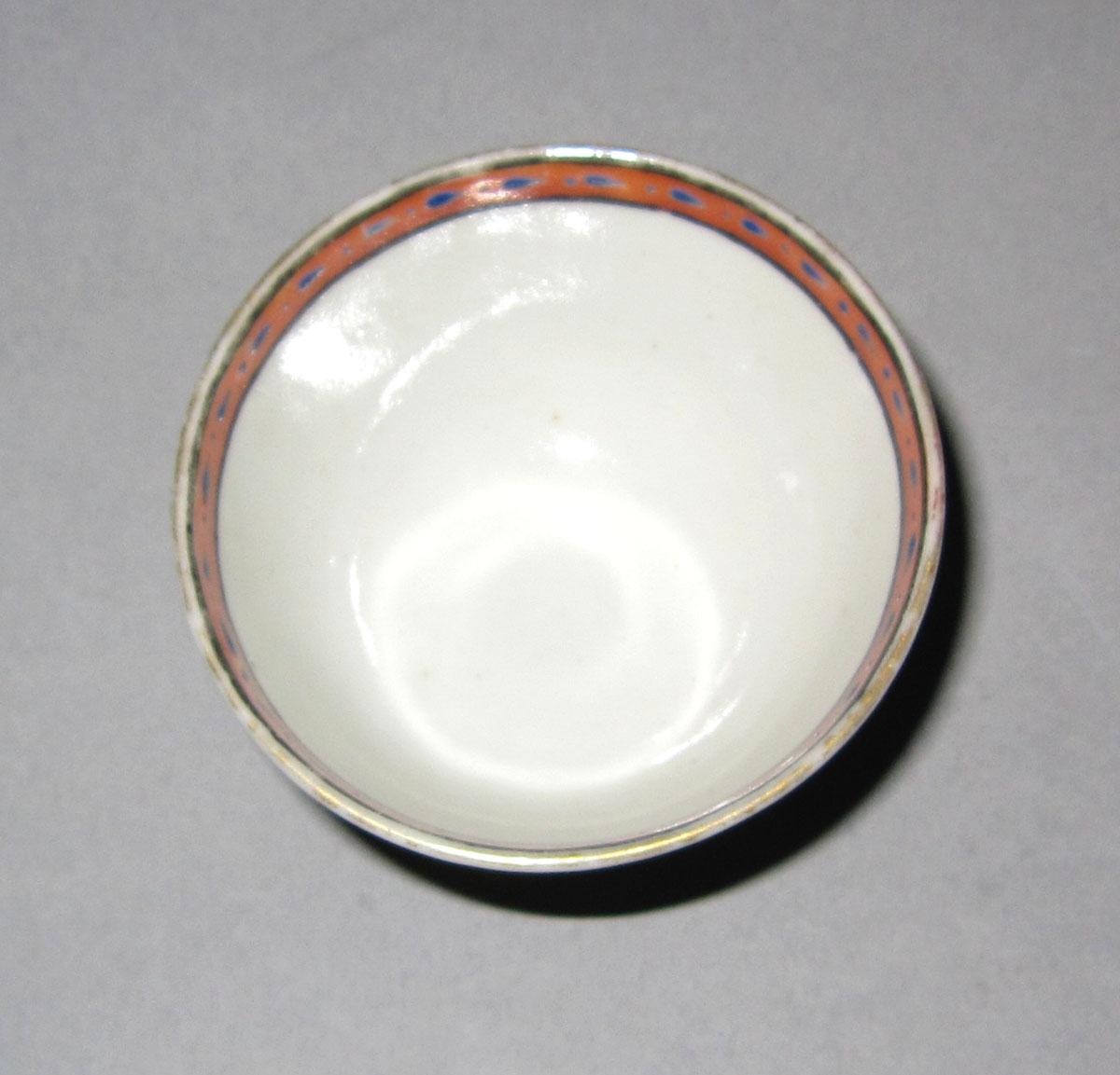 1965.0559.010 Porcelain teabowl top