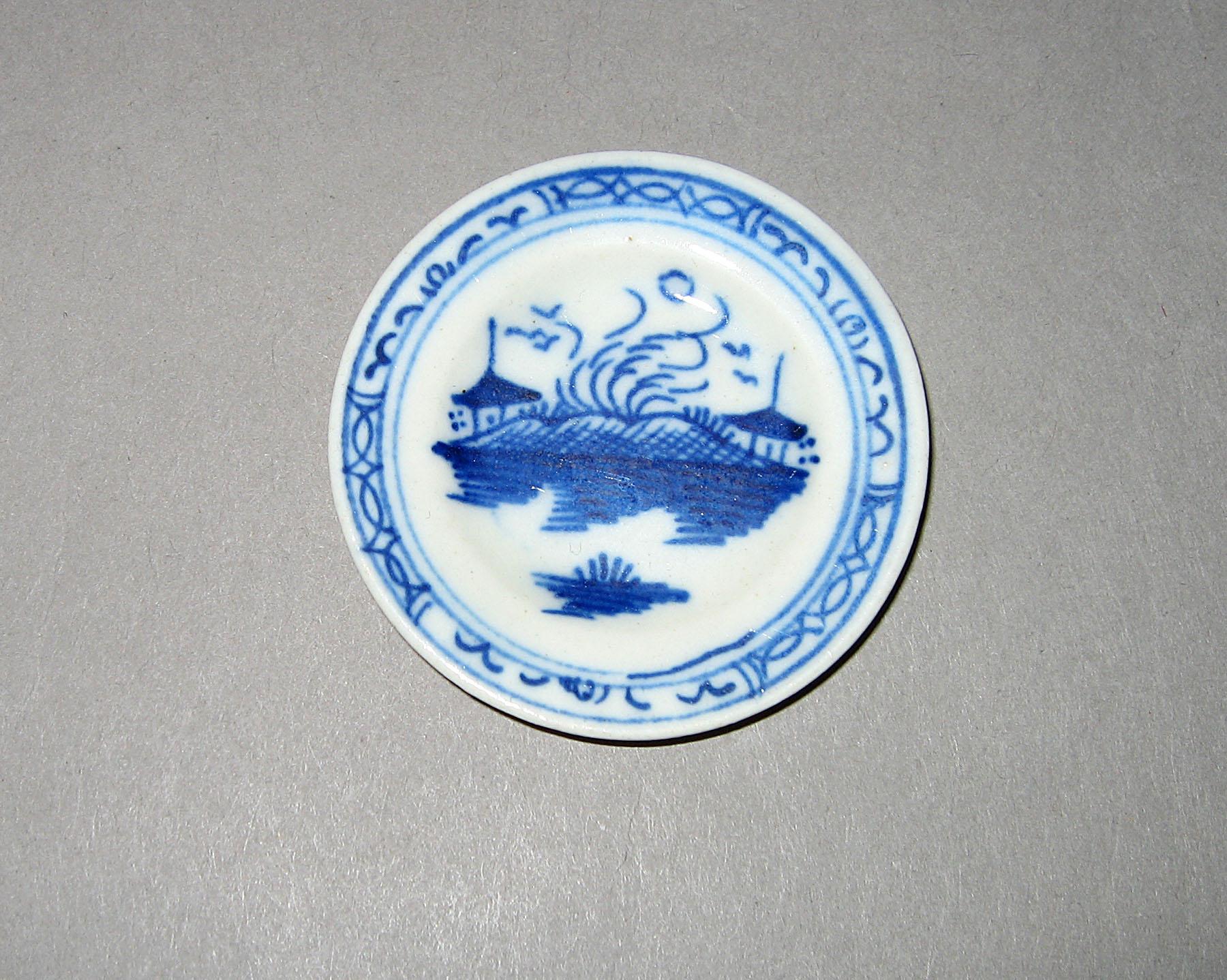 1965.0560.005 Miniature plate