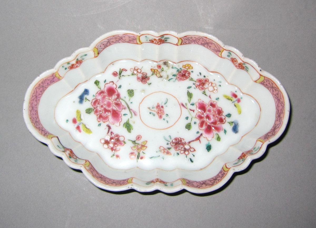 1965.0577 Porcelain spoon tray