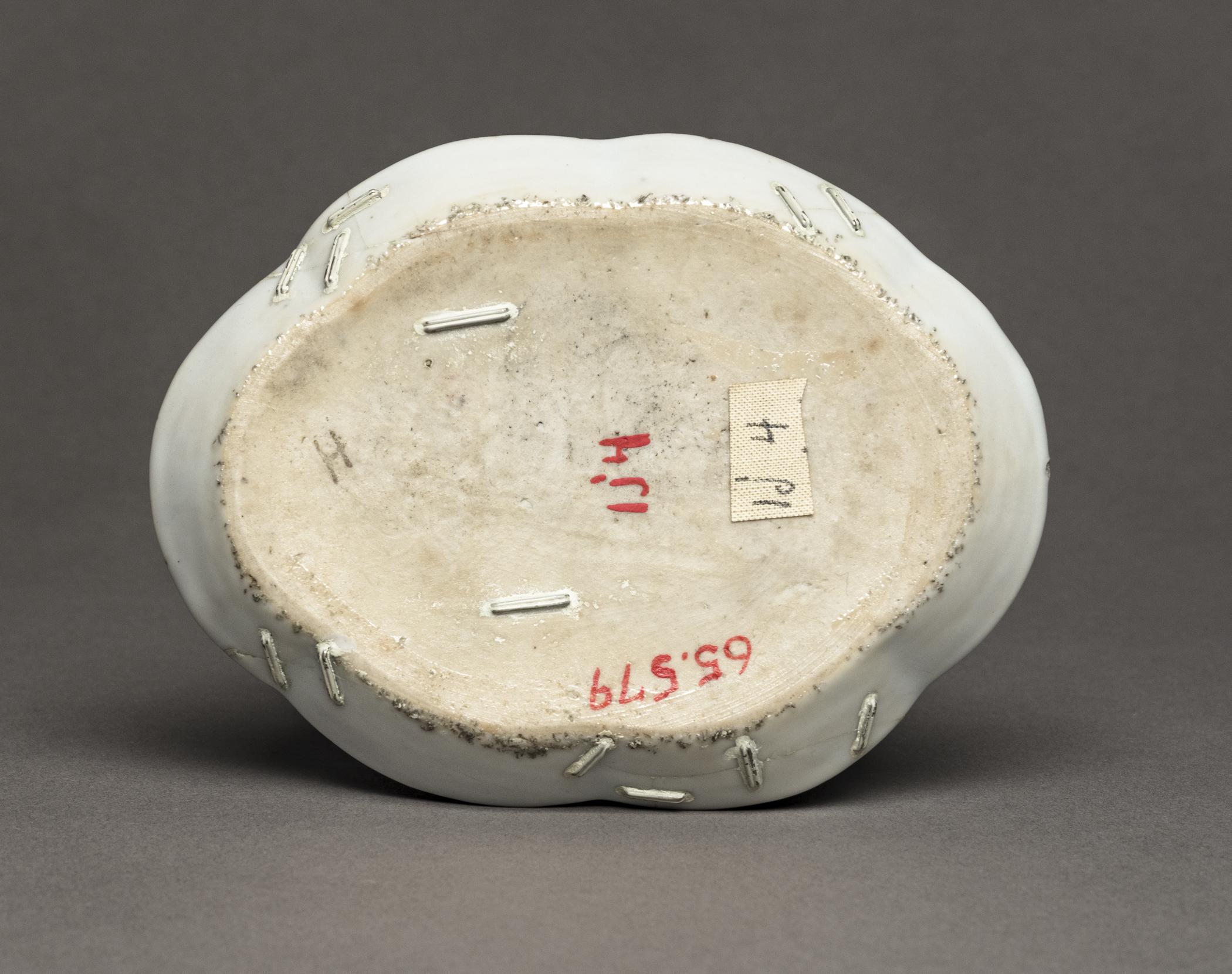 1965.0579 Spoon tray, view 2