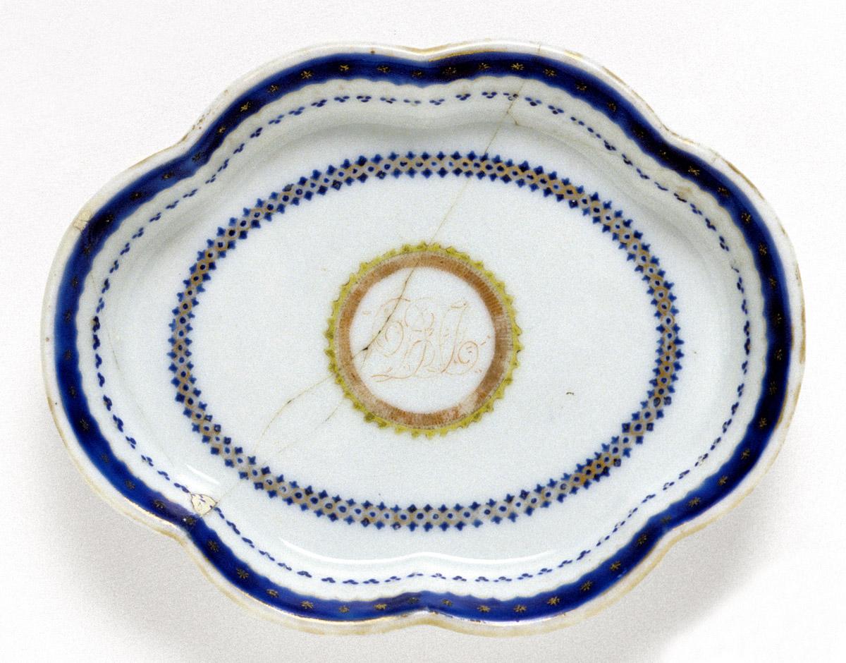 1965.0580 Spoon tray, view 2