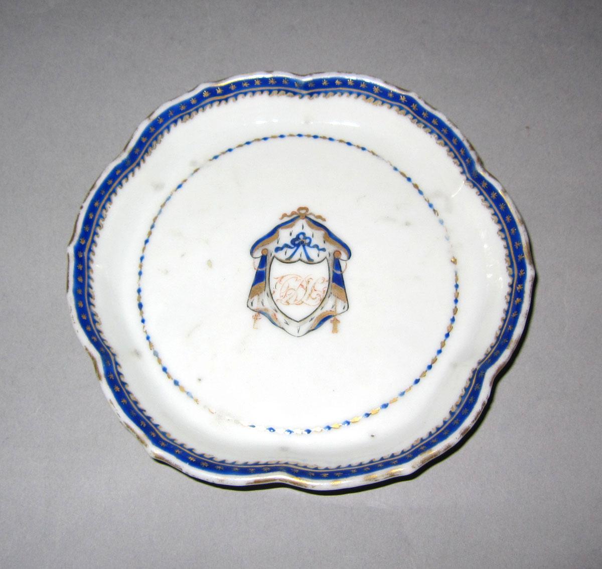 1965.0582 Porcelain teapot stand