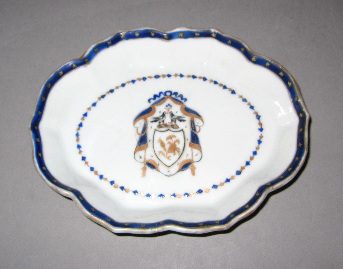 1965.0584 Porcelain spoon tray