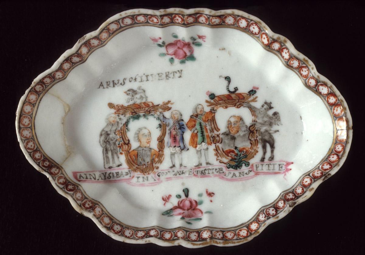 1965.0597 Spoon tray, view 3