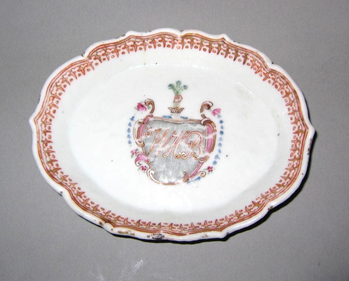1965.0598 Porcelain dish