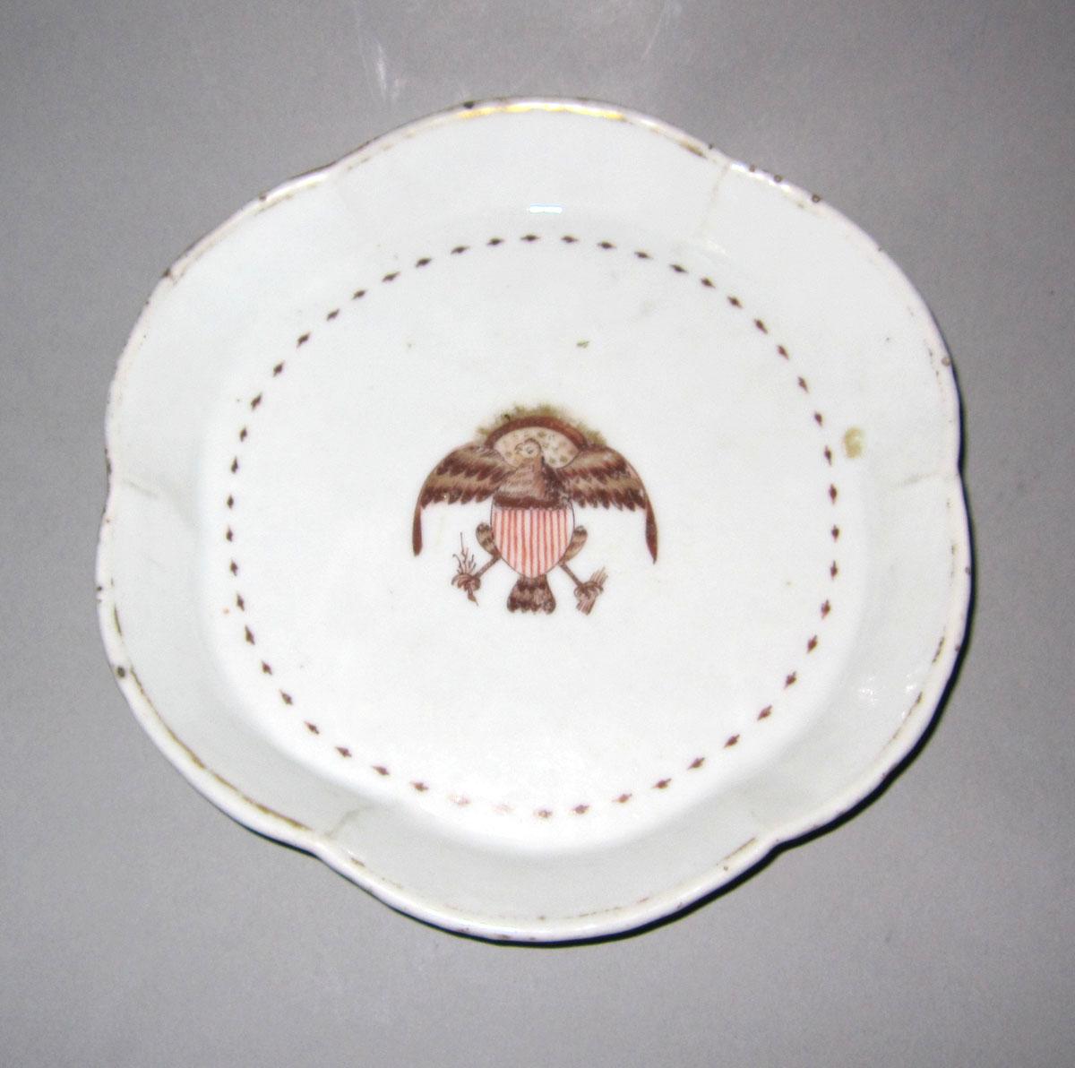 1965.0612 Porcelain teapot stand