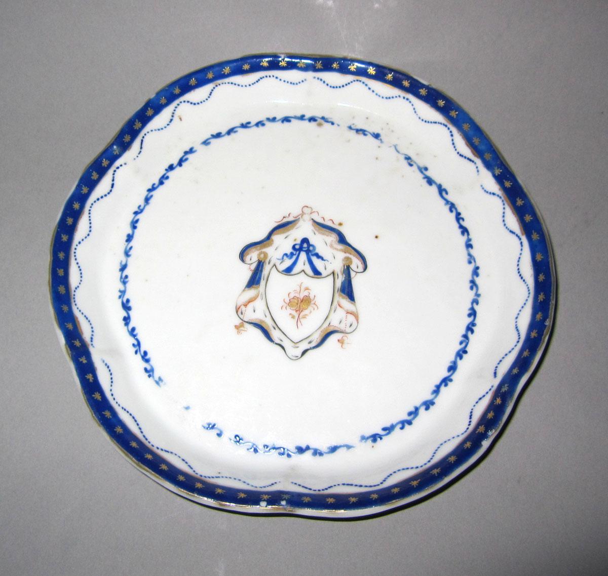 1965.0613 Porcelain teapot stand