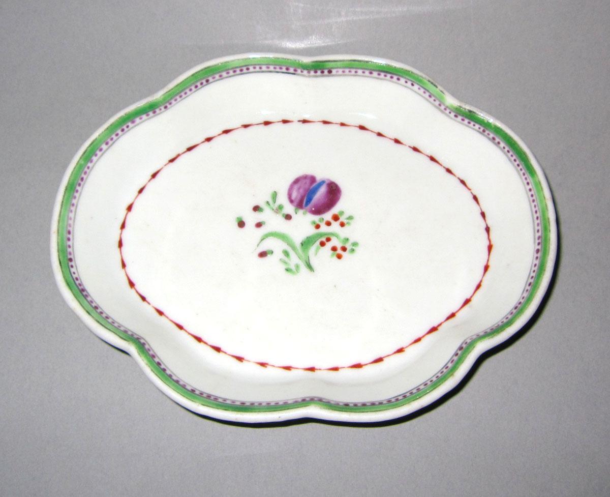 1965.0615 Porcelain spoon tray